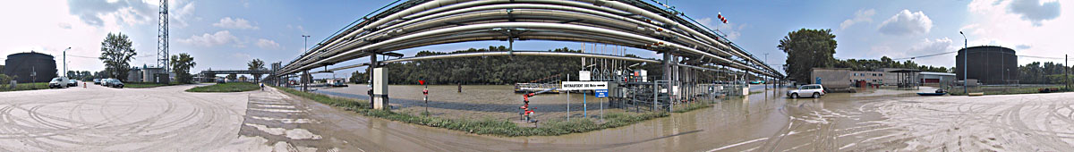Hochwasser &Ouml;lhafen Lobau
