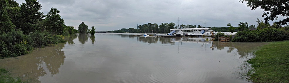 Hochwasser 2013 Entlastungsrinne