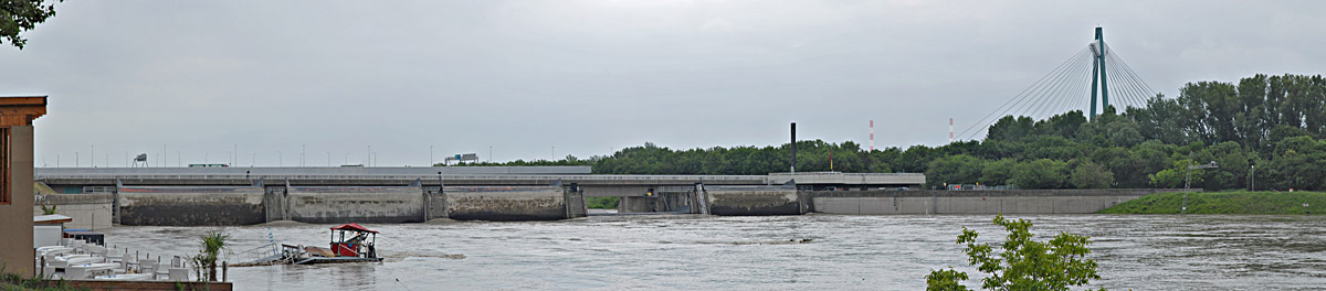 Hochwasser 2013 Entlastungsrinne Wehr 2