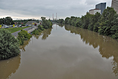 Hochwasser 2013 Stadionbr&uuml;cke