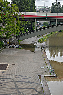 Hochwasser 2013 S-Bahnbr&uuml;cke